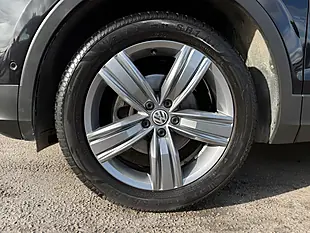 Used 2019 Volkswagen Tiguan Allspace Match Black - Interior and Exterior details 19