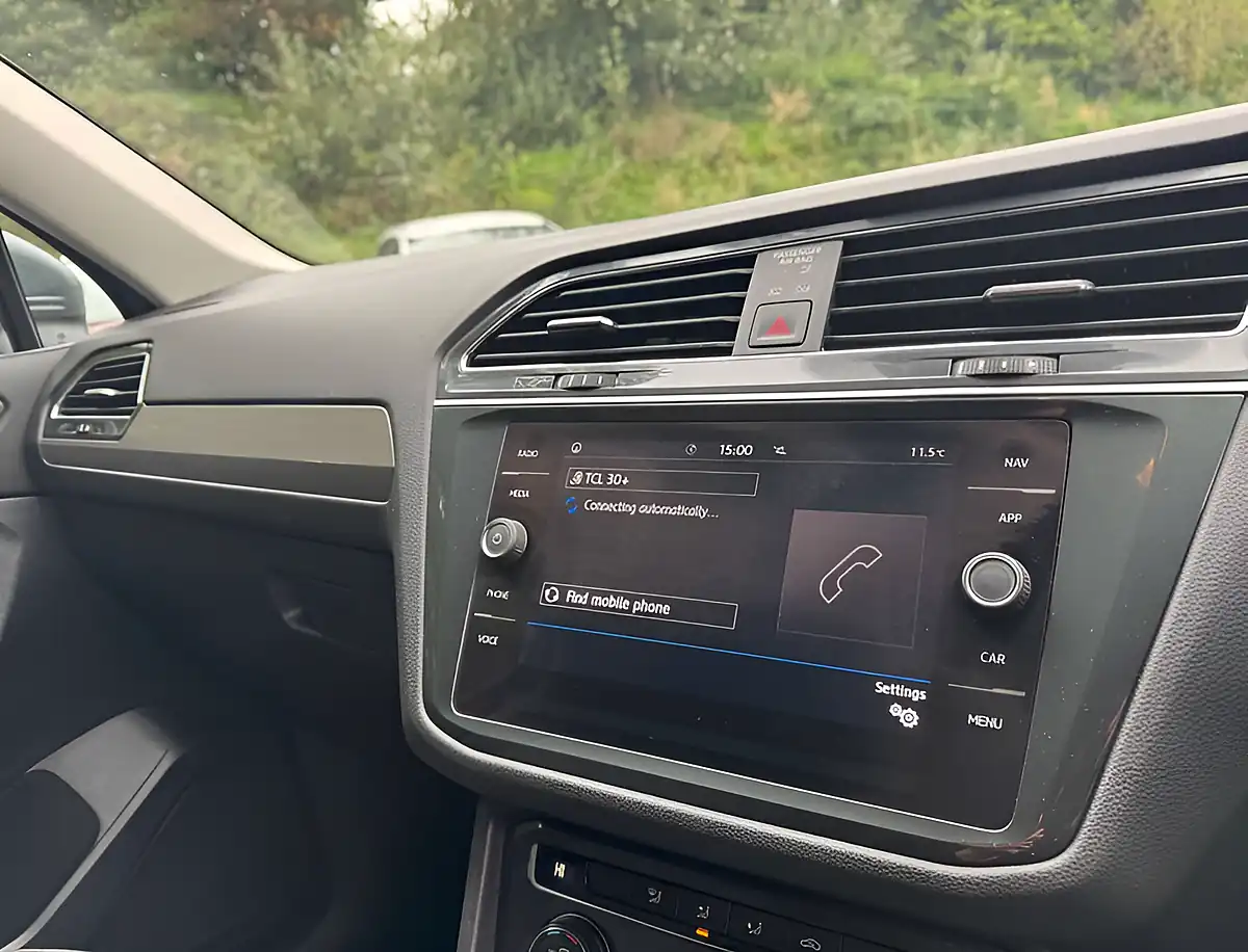 Used 2019 Volkswagen Tiguan Allspace Match Grey - Interior and Exterior details 15