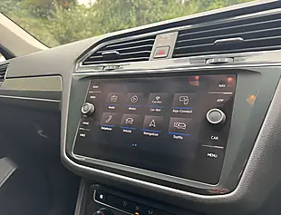 Used 2019 Volkswagen Tiguan Allspace Match Grey - Interior and Exterior details 16