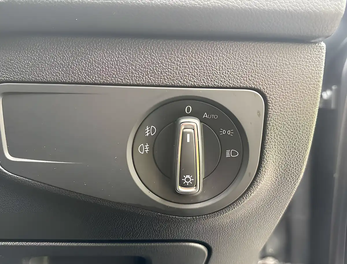 Used 2019 Volkswagen Tiguan Allspace Match Grey - Interior and Exterior details 19