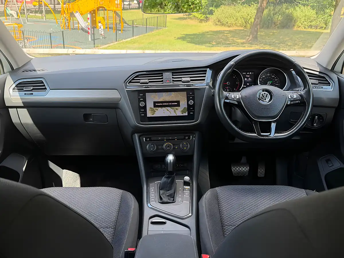 Used 2019 Volkswagen Tiguan Allspace Match White - Interior and Exterior details 13