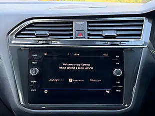 Used 2019 Volkswagen Tiguan Allspace Match White - Interior and Exterior details 16