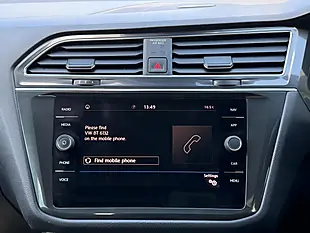 Used 2019 Volkswagen Tiguan Allspace Match White - Interior and Exterior details 17