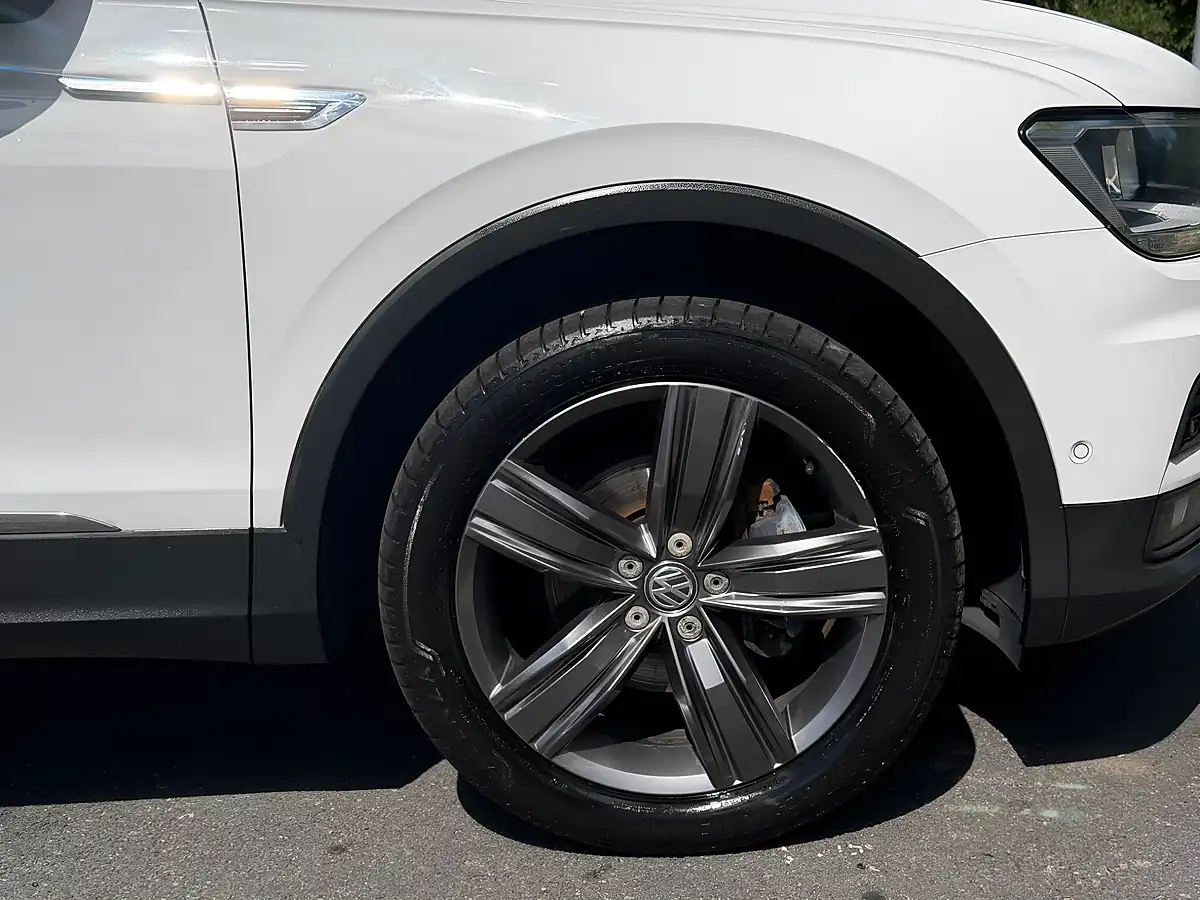 Used 2019 Volkswagen Tiguan Allspace Match White - Interior and Exterior details 20