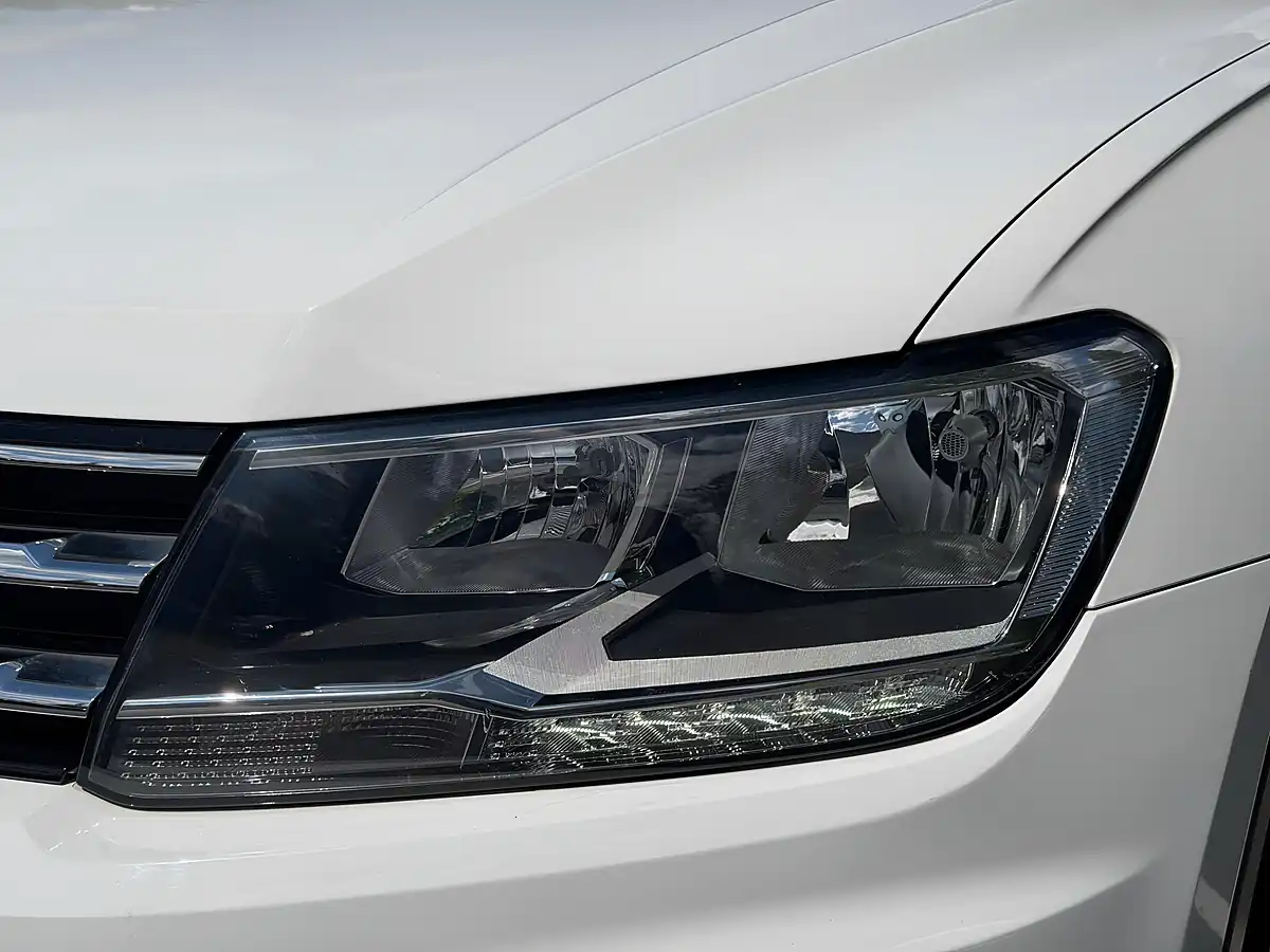 Used 2019 Volkswagen Tiguan Allspace Match White - Interior and Exterior details 5