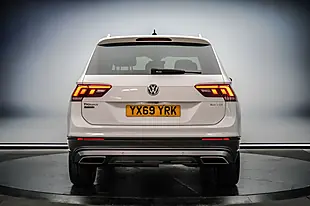 Used 2019 Volkswagen Tiguan Allspace Match White - Interior and Exterior details 10