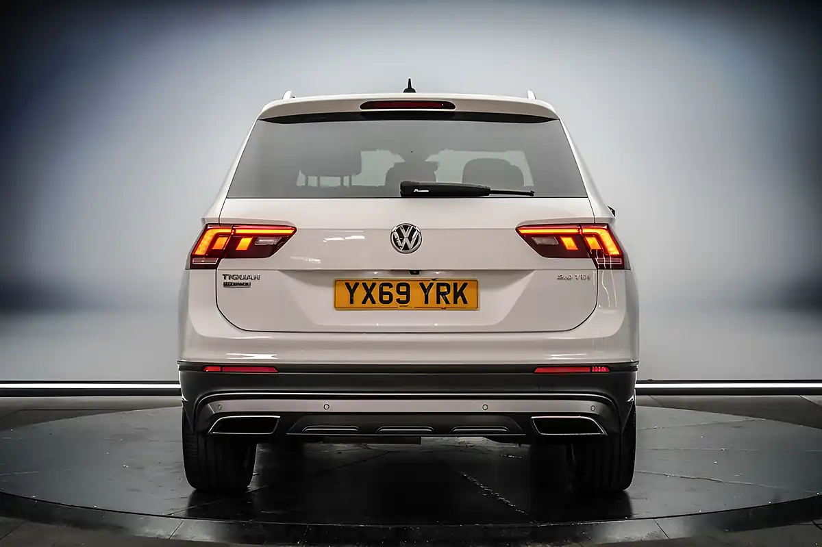 Used 2019 Volkswagen Tiguan Allspace Match White - Interior and Exterior details 10