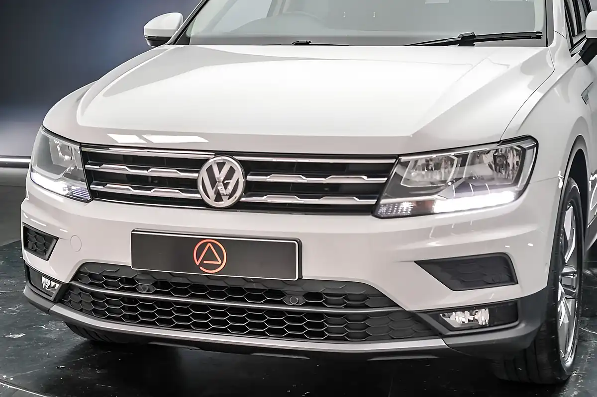 Used 2019 Volkswagen Tiguan Allspace Match White - Interior and Exterior details 12