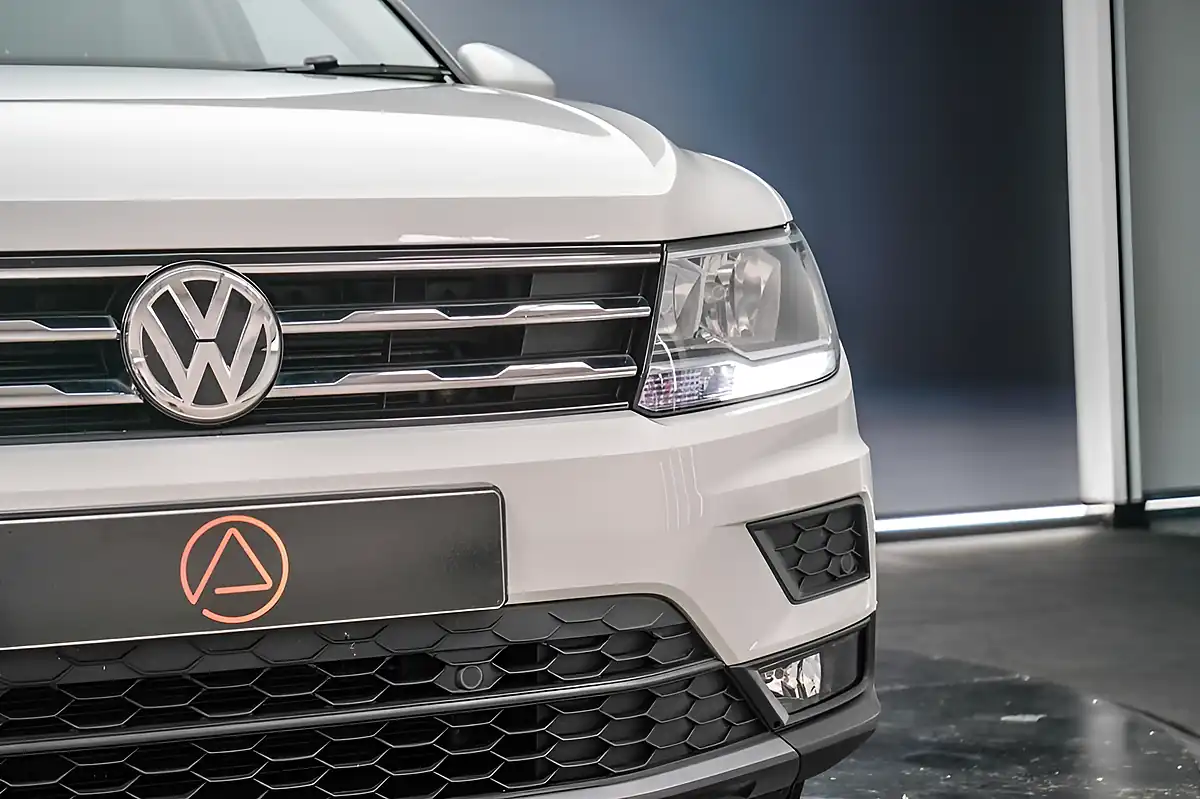 Used 2019 Volkswagen Tiguan Allspace Match White - Interior and Exterior details 6