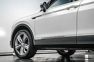 Used 2019 Volkswagen Tiguan Allspace Match White - Interior and Exterior details 8