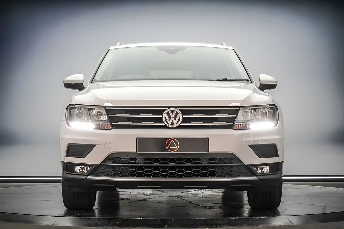 Used 2019 Volkswagen Tiguan Allspace Match White - Interior and Exterior details 9