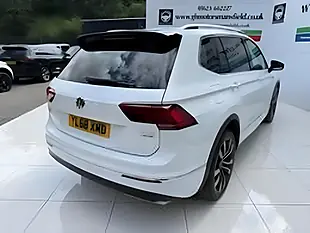 Used 2019 Volkswagen Tiguan Allspace R-Line White - Interior and Exterior details 13