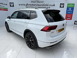 Used 2019 Volkswagen Tiguan Allspace R-Line White - Interior and Exterior details 4