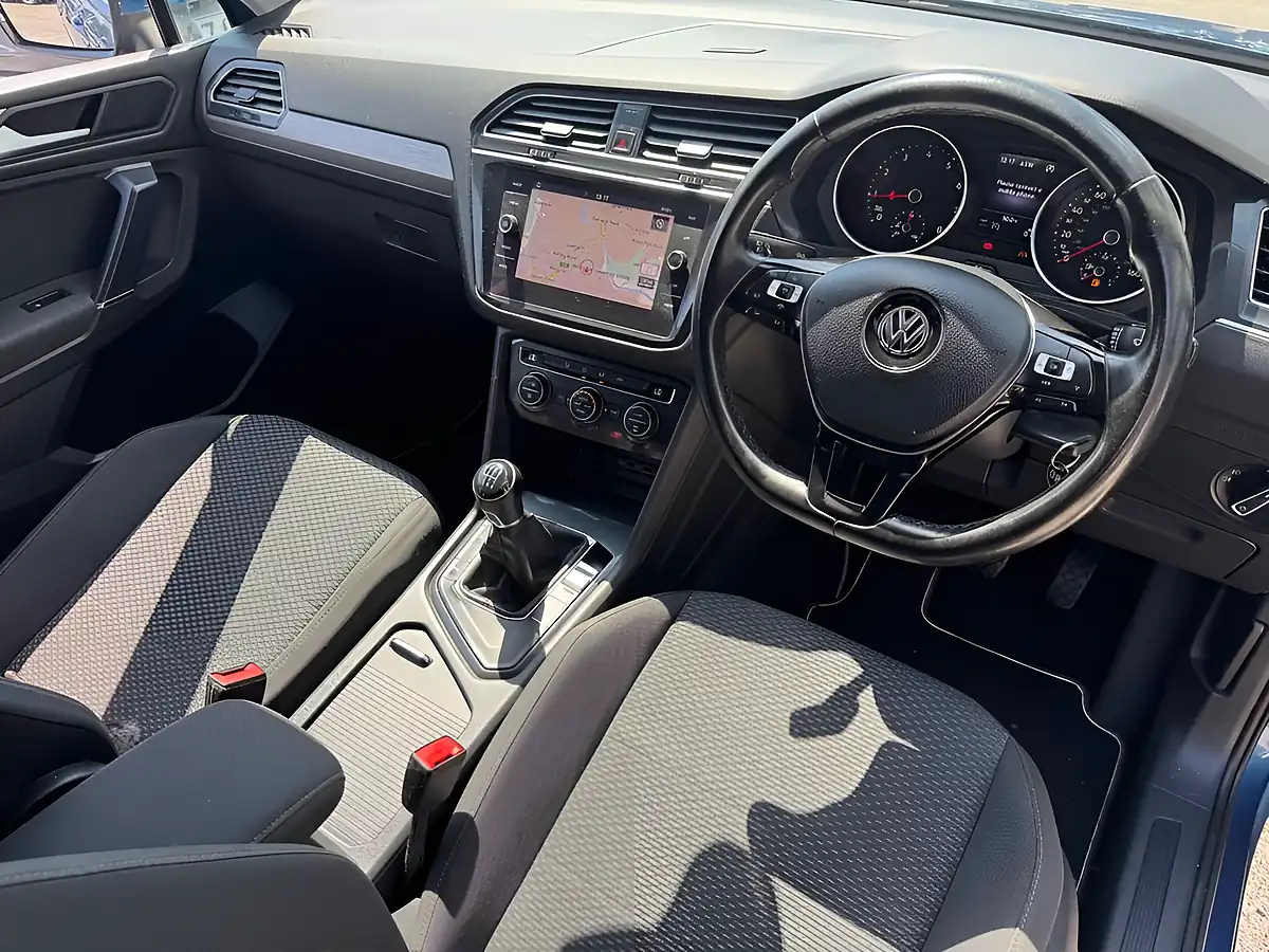 Used 2019 Volkswagen Tiguan Allspace Se Nav Blue - Interior and Exterior details 14