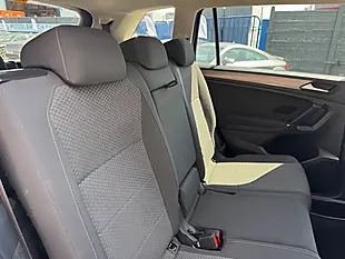 Used 2019 Volkswagen Tiguan Allspace Se Nav Blue - Interior and Exterior details 17