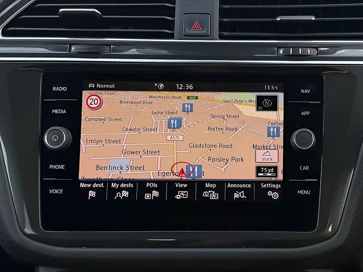 Used 2019 Volkswagen Tiguan Allspace Sel Grey - Interior and Exterior details 16