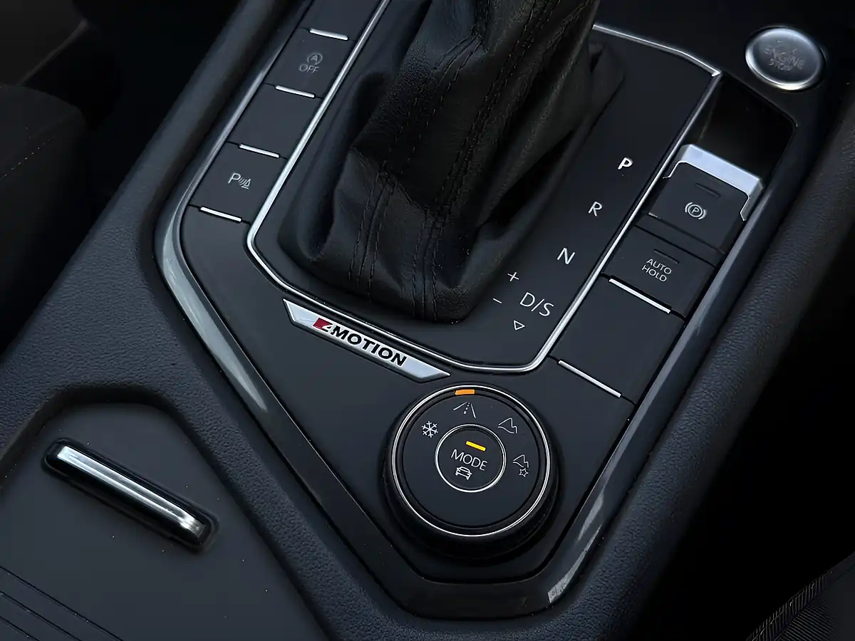 Used 2019 Volkswagen Tiguan Allspace Sel Grey - Interior and Exterior details 18
