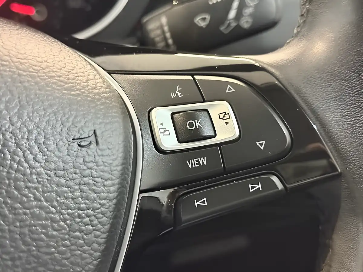Used 2019 Volkswagen Tiguan Match Black - Interior and Exterior details 16
