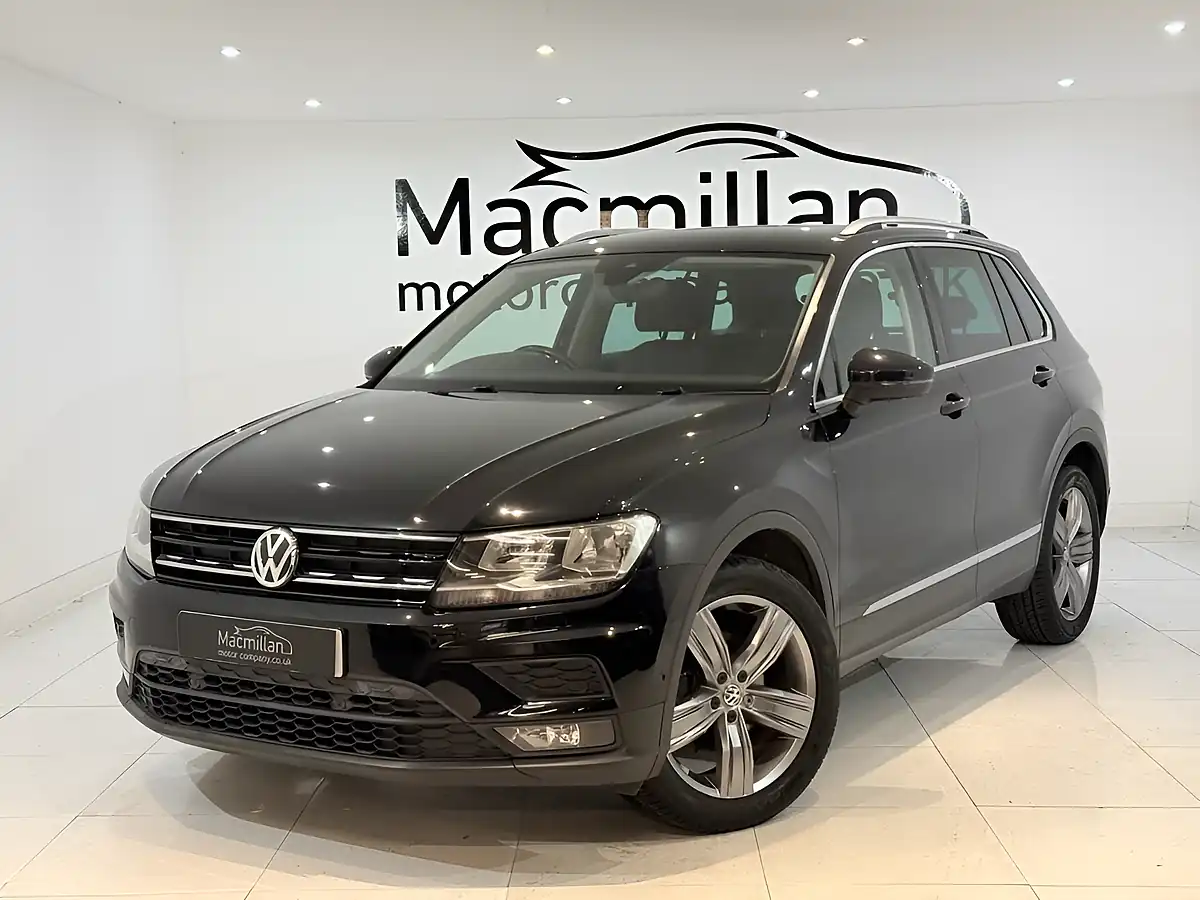 Used 2019 Volkswagen Tiguan Match Black - Interior and Exterior details 5