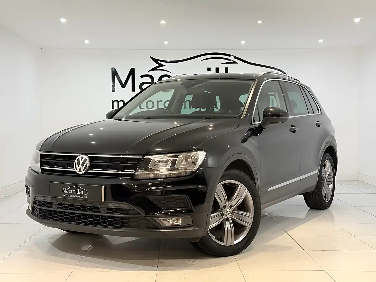 Used 2019 Volkswagen Tiguan Match Black - Interior and Exterior details 6