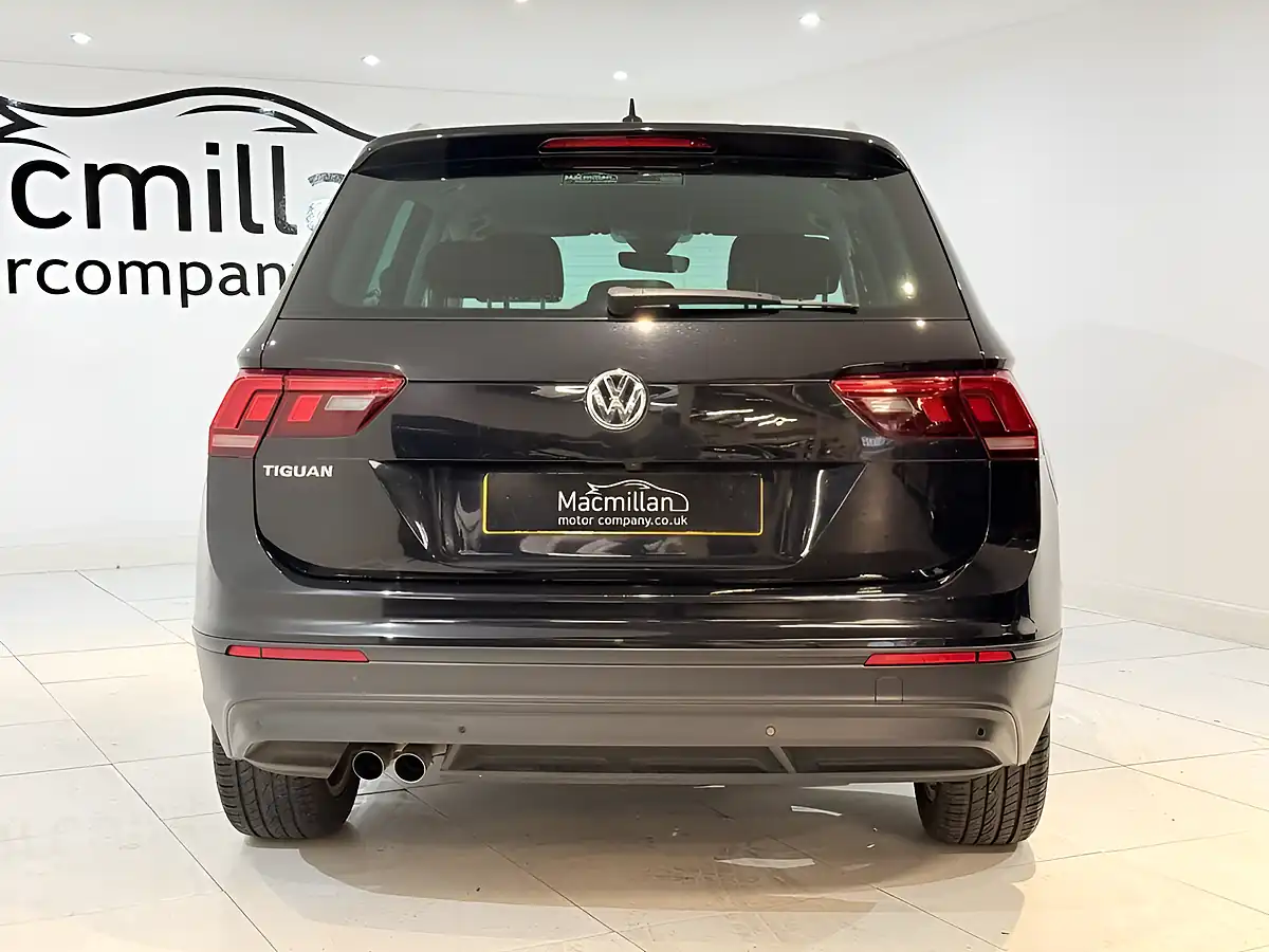 Used 2019 Volkswagen Tiguan Match Black - Interior and Exterior details 9