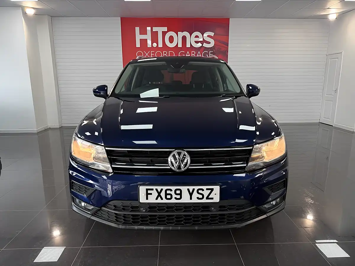 Used 2019 Volkswagen Tiguan Match Blue - Interior and Exterior details 19