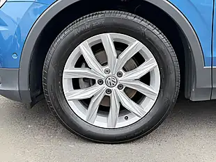 Used 2019 Volkswagen Tiguan Match Blue - Interior and Exterior details 13