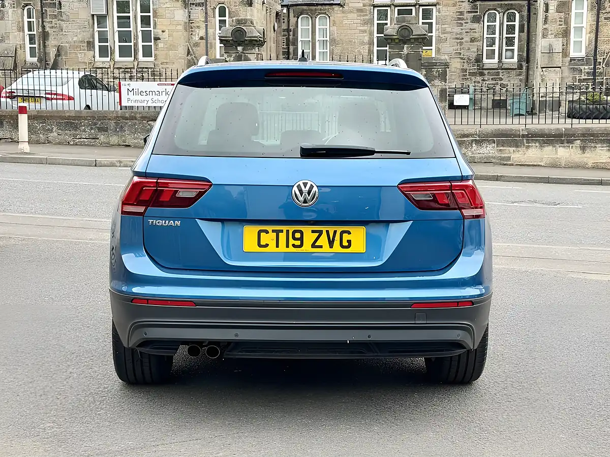 Used 2019 Volkswagen Tiguan Match Blue - Interior and Exterior details 15