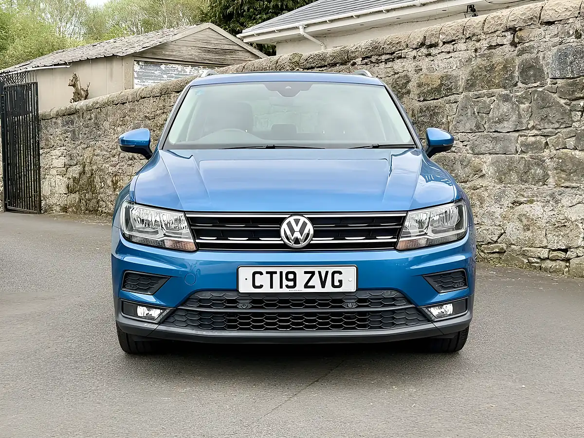 Used 2019 Volkswagen Tiguan Match Blue - Interior and Exterior details 2