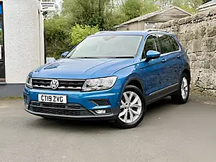 Used 2019 Volkswagen Tiguan Match Blue - Interior and Exterior details 4