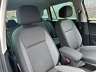Used 2019 Volkswagen Tiguan Match Grey - Interior and Exterior details 12