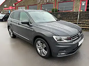 Used 2019 Volkswagen Tiguan Match Grey - Interior and Exterior details 2