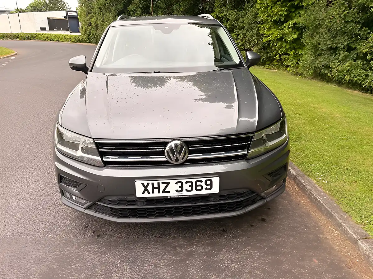 Used 2019 Volkswagen Tiguan Match Grey - Interior and Exterior details 10