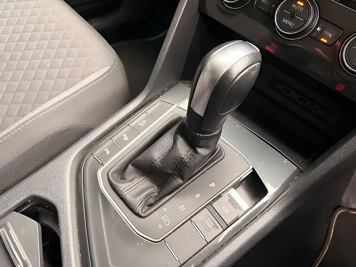 Used 2019 Volkswagen Tiguan Match Grey - Interior and Exterior details 20