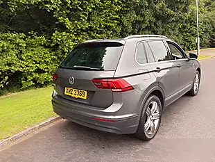 Used 2019 Volkswagen Tiguan Match Grey - Interior and Exterior details 9