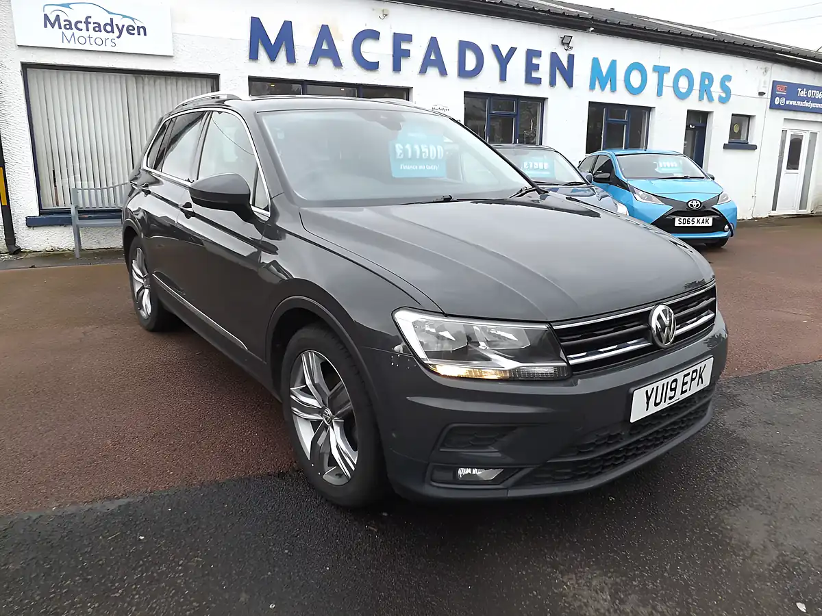 Used 2019 Volkswagen Tiguan Match Grey - Front View