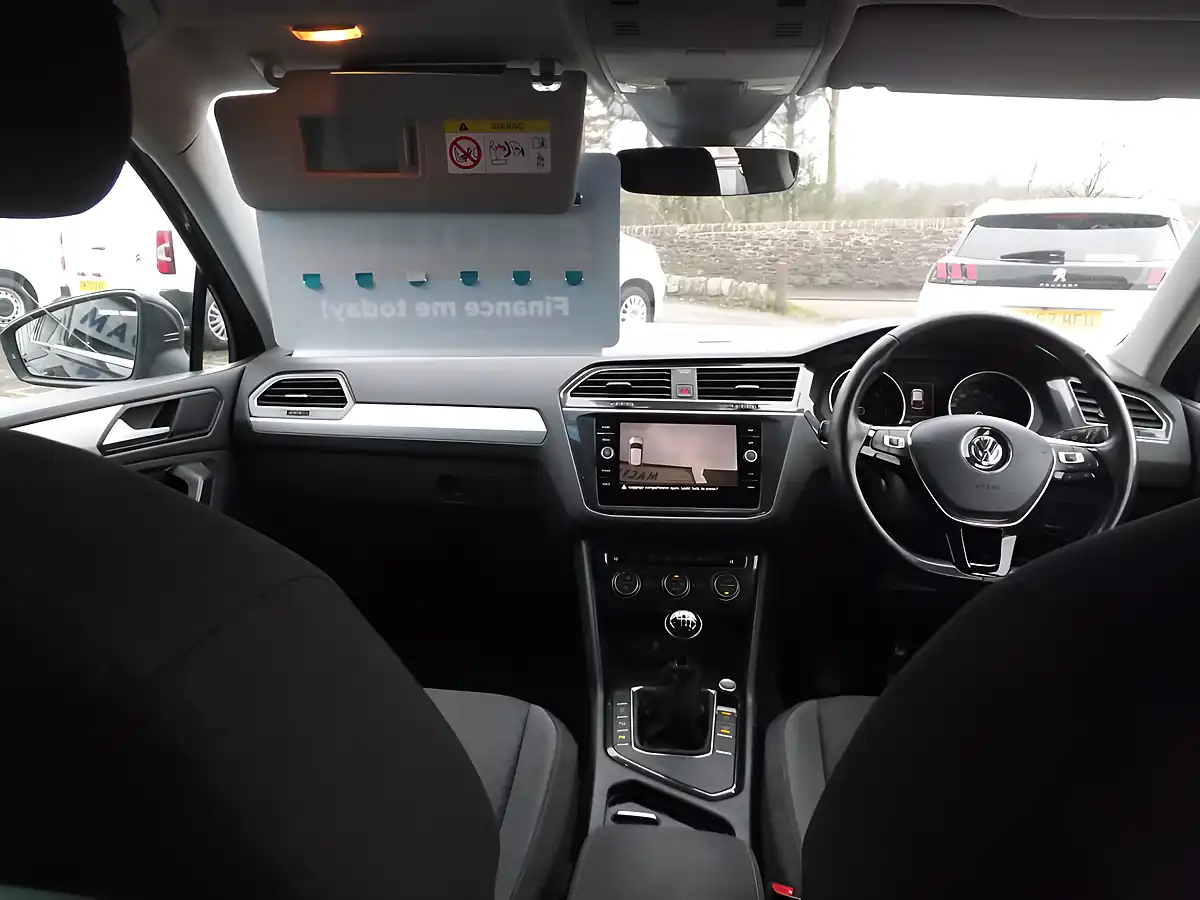 Used 2019 Volkswagen Tiguan Match Grey - Interior and Exterior details 13
