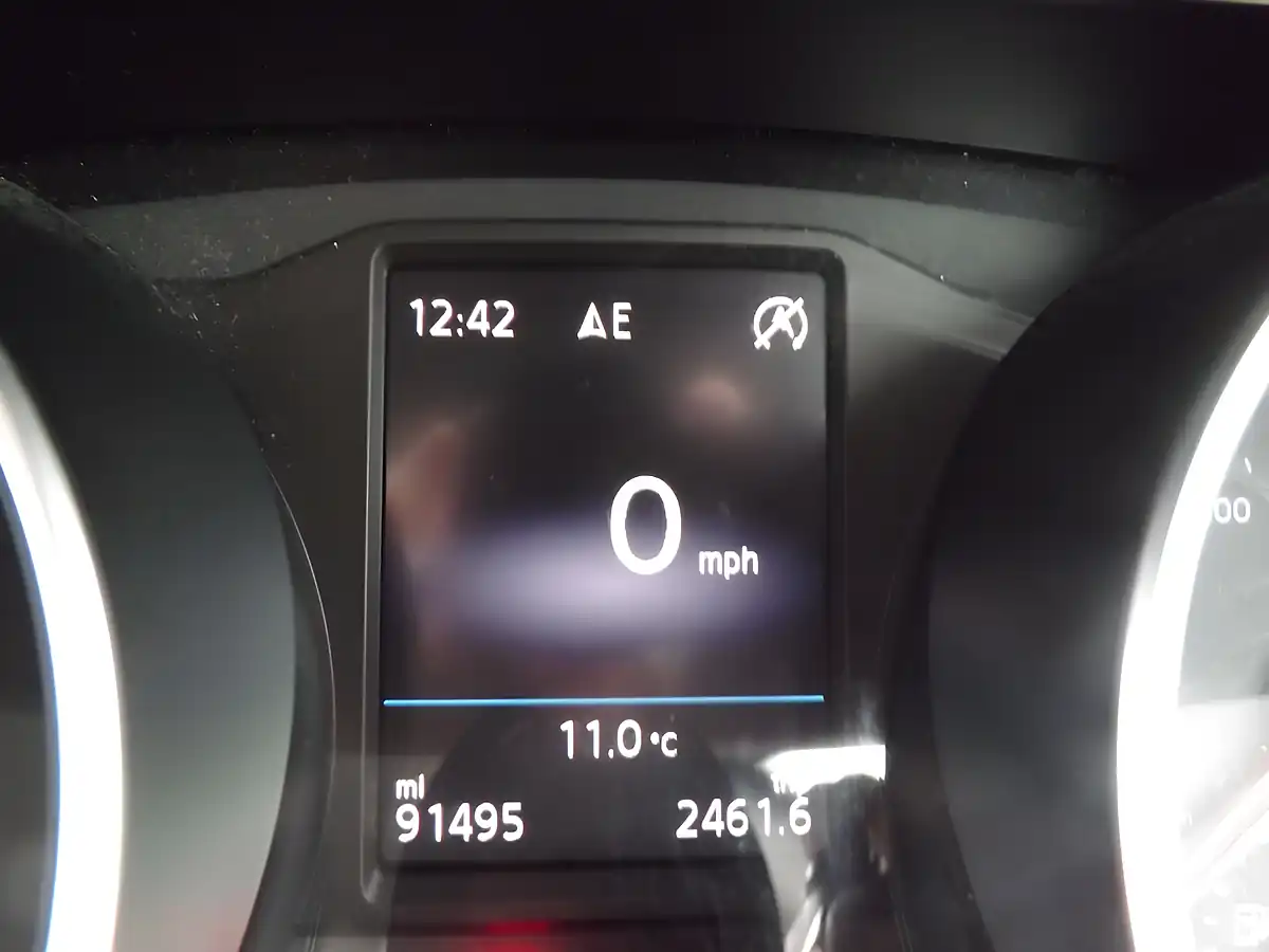 Used 2019 Volkswagen Tiguan Match Grey - Interior and Exterior details 16