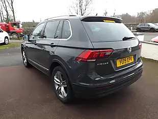 Used 2019 Volkswagen Tiguan Match Grey - Interior and Exterior details 4