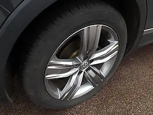 Used 2019 Volkswagen Tiguan Match Grey - Interior and Exterior details 8