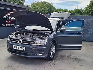 Used 2019 Volkswagen Tiguan Match Grey - Interior and Exterior details 10