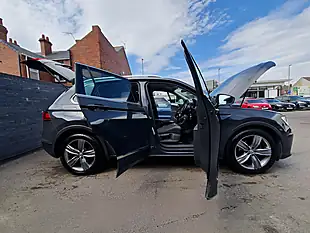 Used 2019 Volkswagen Tiguan Match Grey - Interior and Exterior details 12
