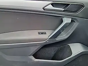 Used 2019 Volkswagen Tiguan Match Grey - Interior and Exterior details 16
