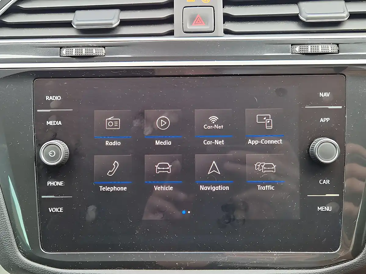 Used 2019 Volkswagen Tiguan Match Grey - Interior and Exterior details 17
