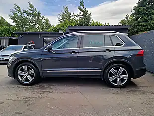 Used 2019 Volkswagen Tiguan Match Grey - Interior and Exterior details 6