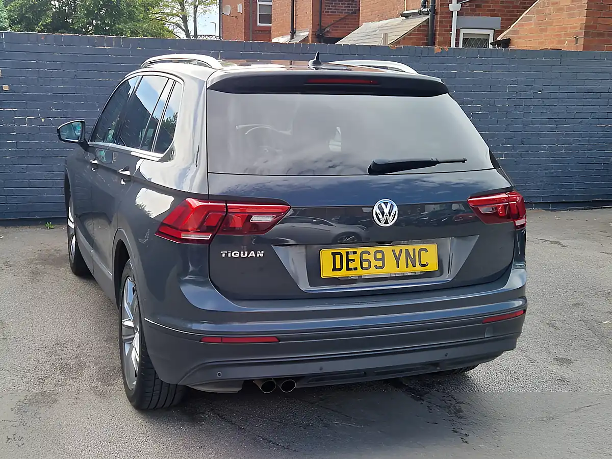 Used 2019 Volkswagen Tiguan Match Grey - Interior and Exterior details 8