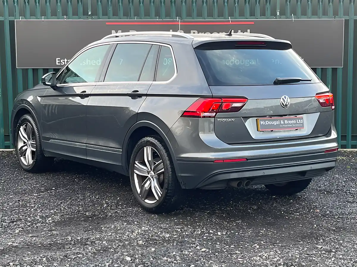 Used 2019 Volkswagen Tiguan Match Grey - Interior and Exterior details 4