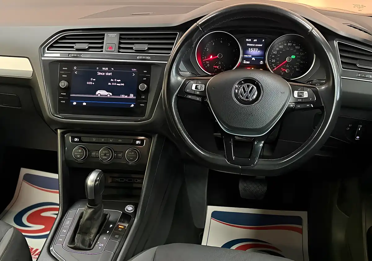 Used 2019 Volkswagen Tiguan Match Grey - Interior and Exterior details 14