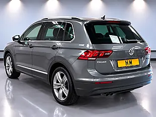 Used 2019 Volkswagen Tiguan Match Grey - Interior and Exterior details 3