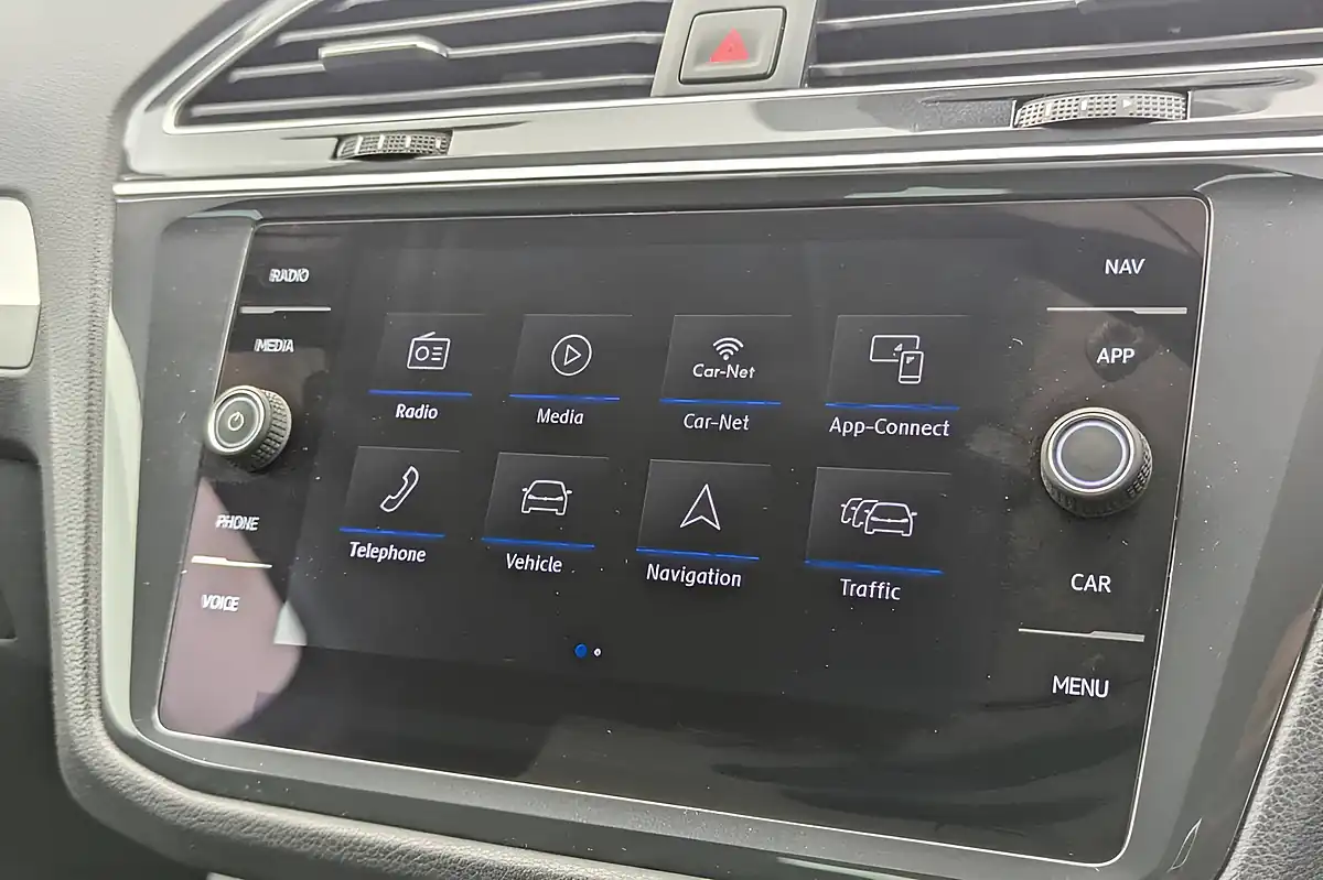 Used 2019 Volkswagen Tiguan Match Indium Grey - Interior and Exterior details 15